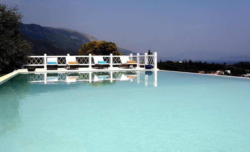 Hotel Castello Di Vista Ypsos Exterior foto